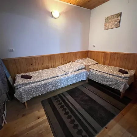 Prázdninový dům Laveranda нула, осем, девет, осем, седем, четири, четири, четири, осем, две Elena