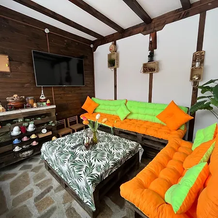 Casa de Férias Laveranda нула, осем, девет, осем, седем, четири, четири, четири, осем, две