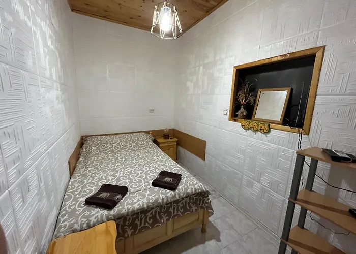 Laveranda нула, осем, девет, осем, седем, четири, четири, четири, осем, две *